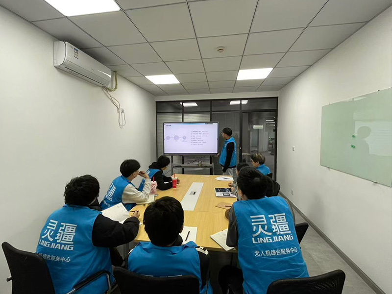 学员维修实训